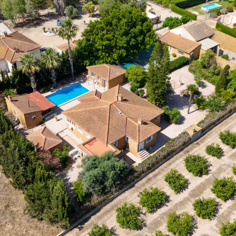 Country Property in Rojales (Ref: DLF137)