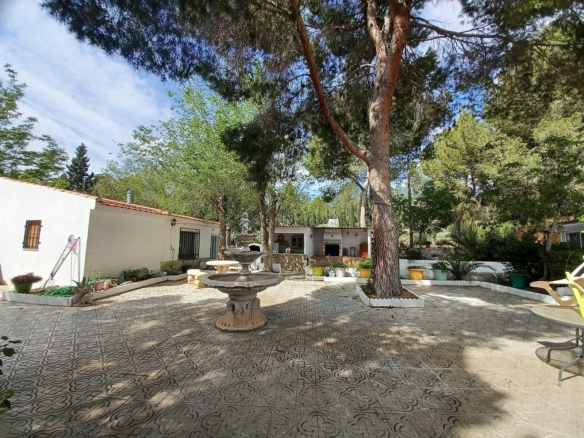 Villa in Sax (Ref: 9030 PT3117)