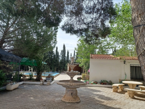 Villa in Sax (Ref: 9030 PT3117)