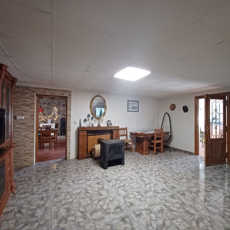 Villa in Sax (Ref: 9030 PT3117)