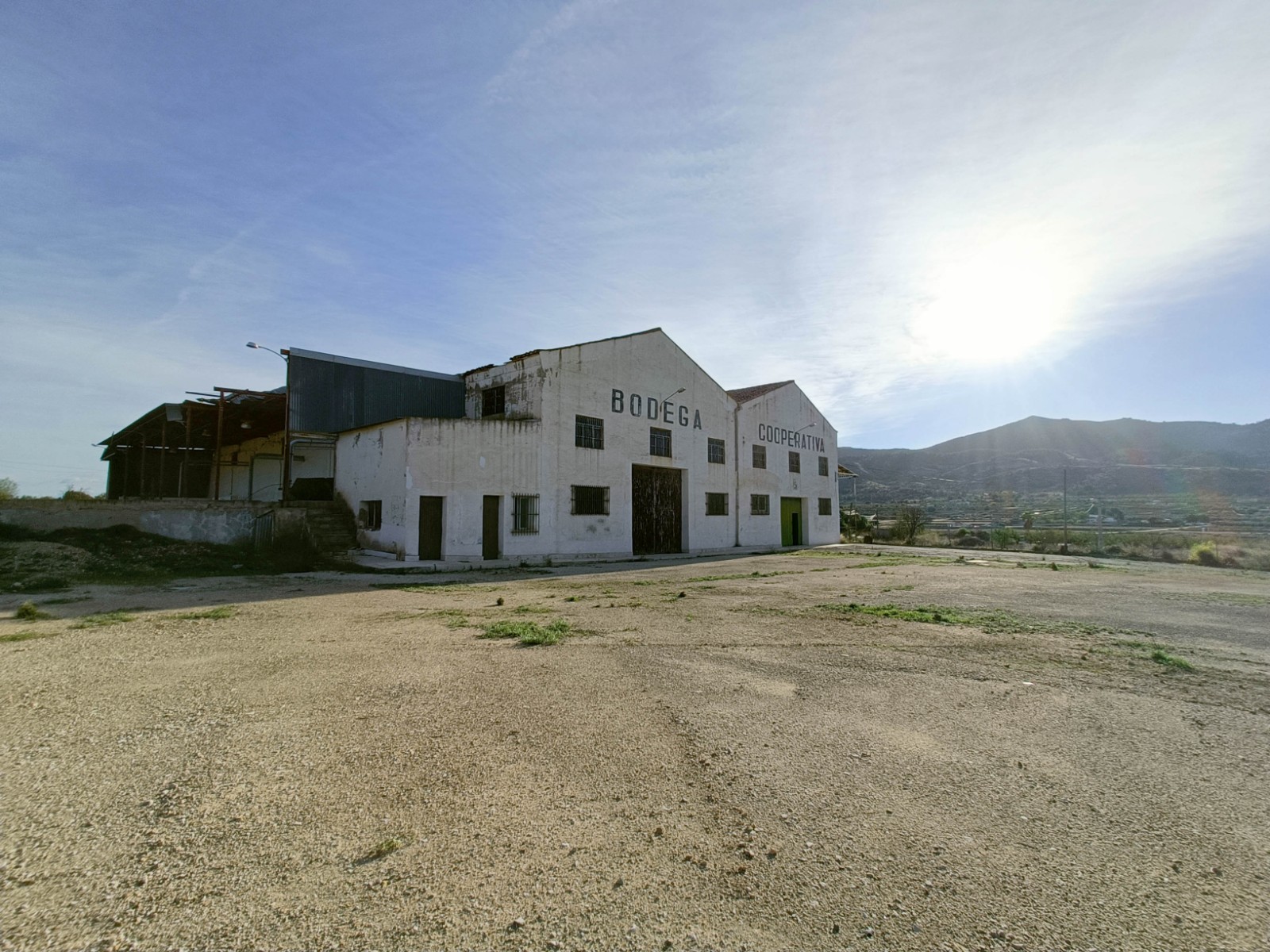 Commercial in Hondón de los Frailes (Ref: AM-BODEGA)