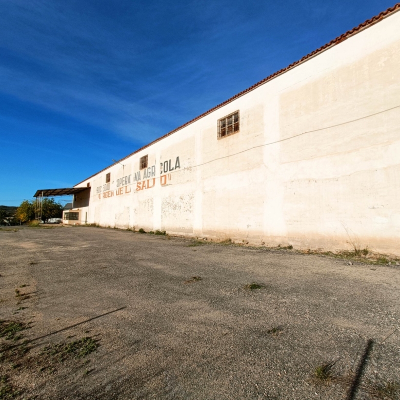 Commercial in Hondón de los Frailes (Ref: AM-BODEGA)