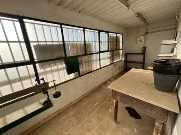 Commercial in Hondón de los Frailes (Ref: AM-BODEGA)