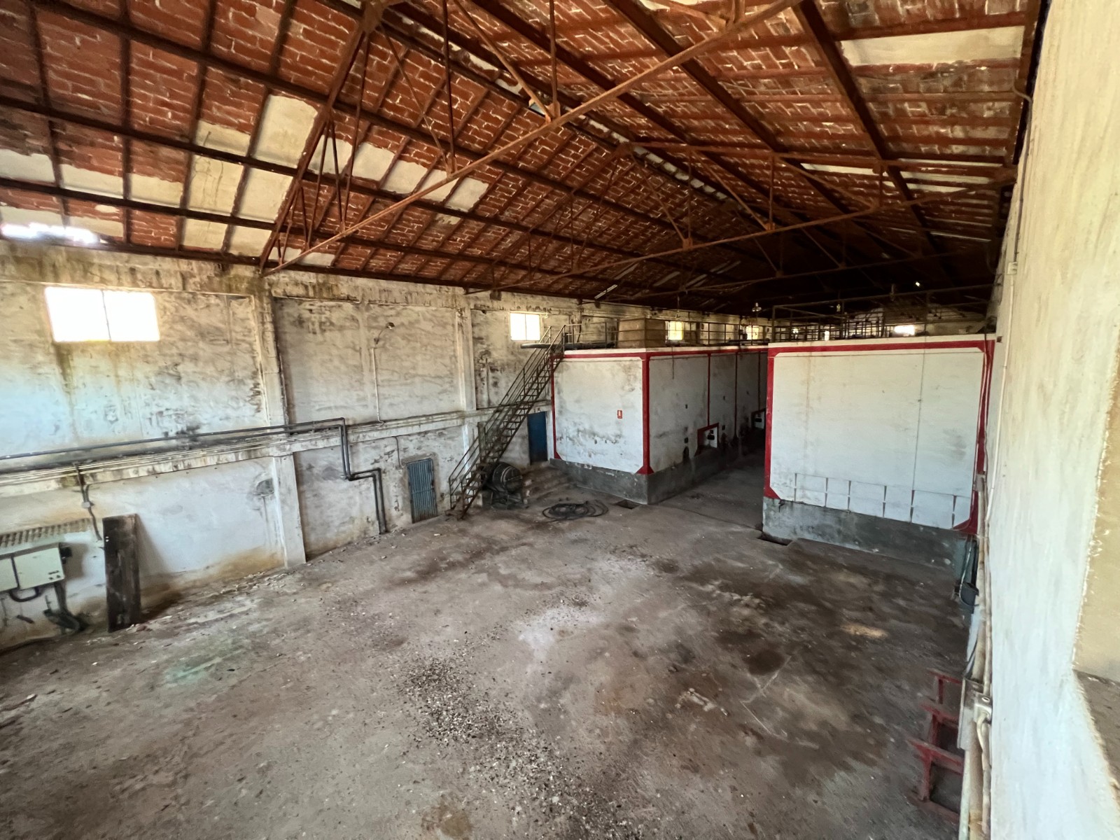 Commercial in Hondón de los Frailes (Ref: AM-BODEGA)