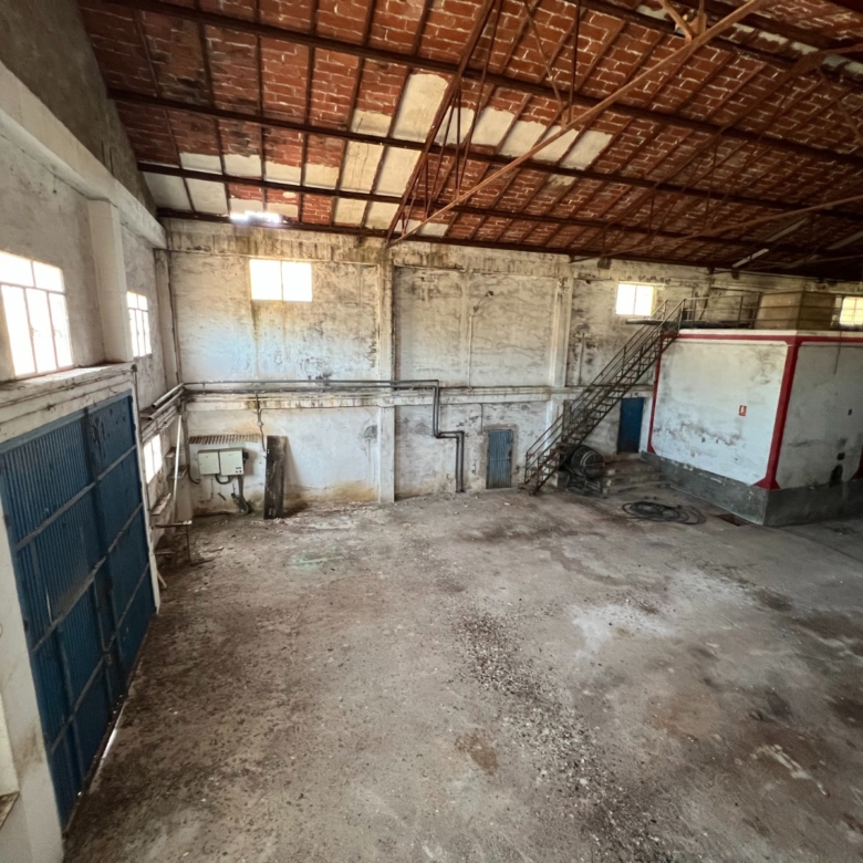 Commercial in Hondón de los Frailes (Ref: AM-BODEGA)