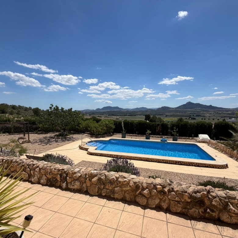 Villa in Sax (Ref: 9031 GM2467)
