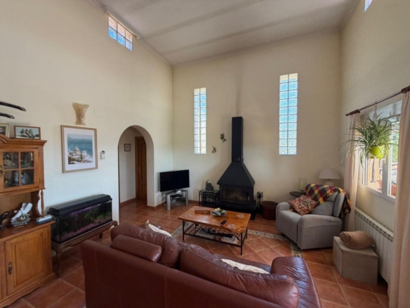 Villa in Sax (Ref: 9031 GM2467)