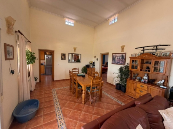 Villa in Sax (Ref: 9031 GM2467)