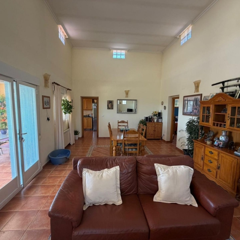 Villa in Sax (Ref: 9031 GM2467)