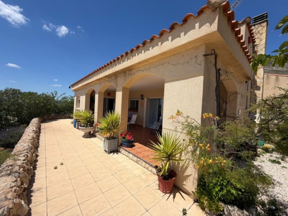 Villa in Sax (Ref: 9031 GM2467)