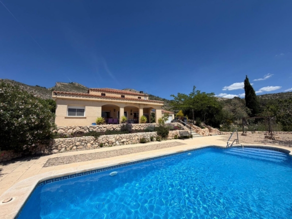 Villa in Sax (Ref: 9031 GM2467)