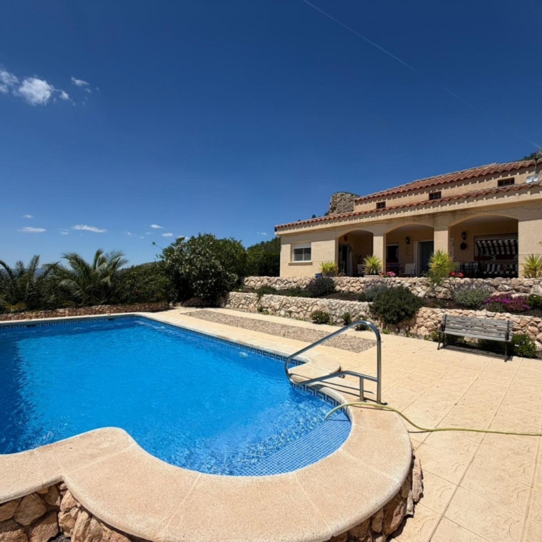 Villa in Sax (Ref: 9031 GM2467)