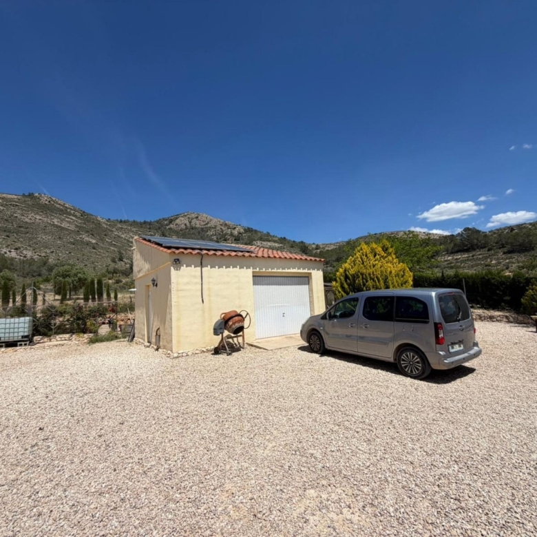 Villa in Sax (Ref: 9031 GM2467)
