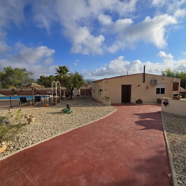 Villa in Sax (Ref: 5039 IVD13830)