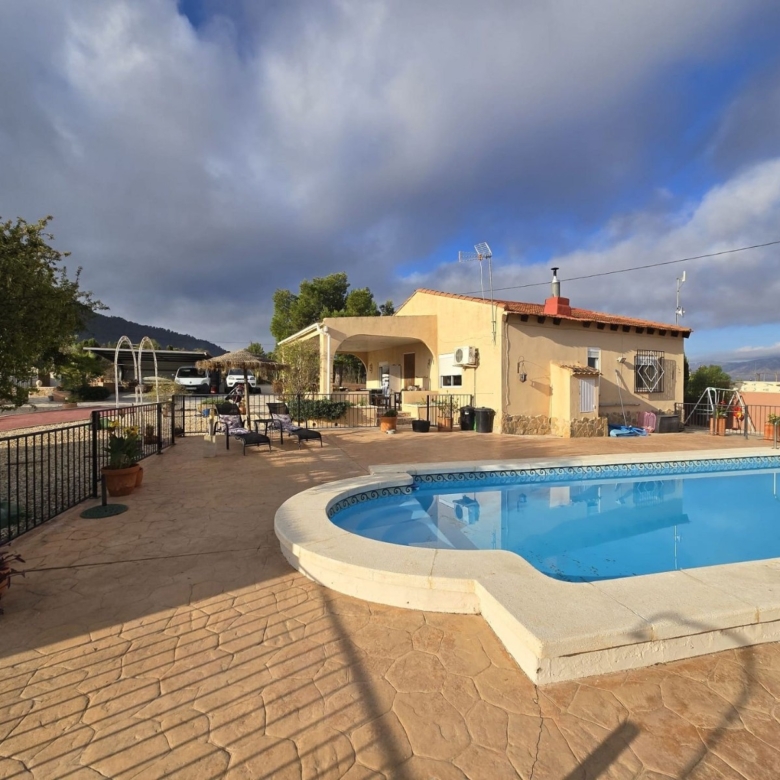 Villa in Sax (Ref: 5039 IVD13830)