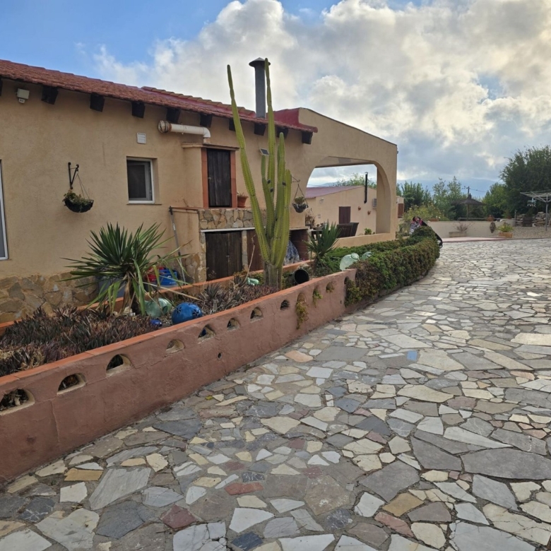 Villa in Sax (Ref: 5039 IVD13830)