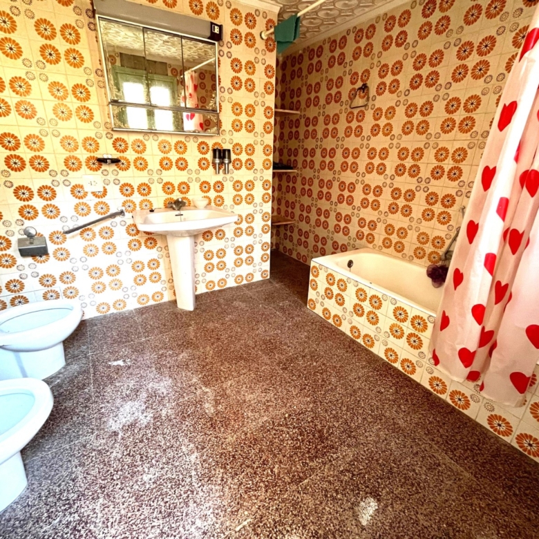 Country House in Petrer (Ref: 18228)