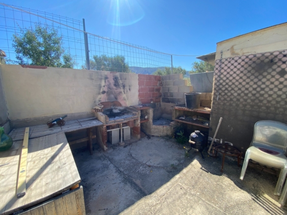 Finca/Rustic Property in Sax (Ref: 18229)