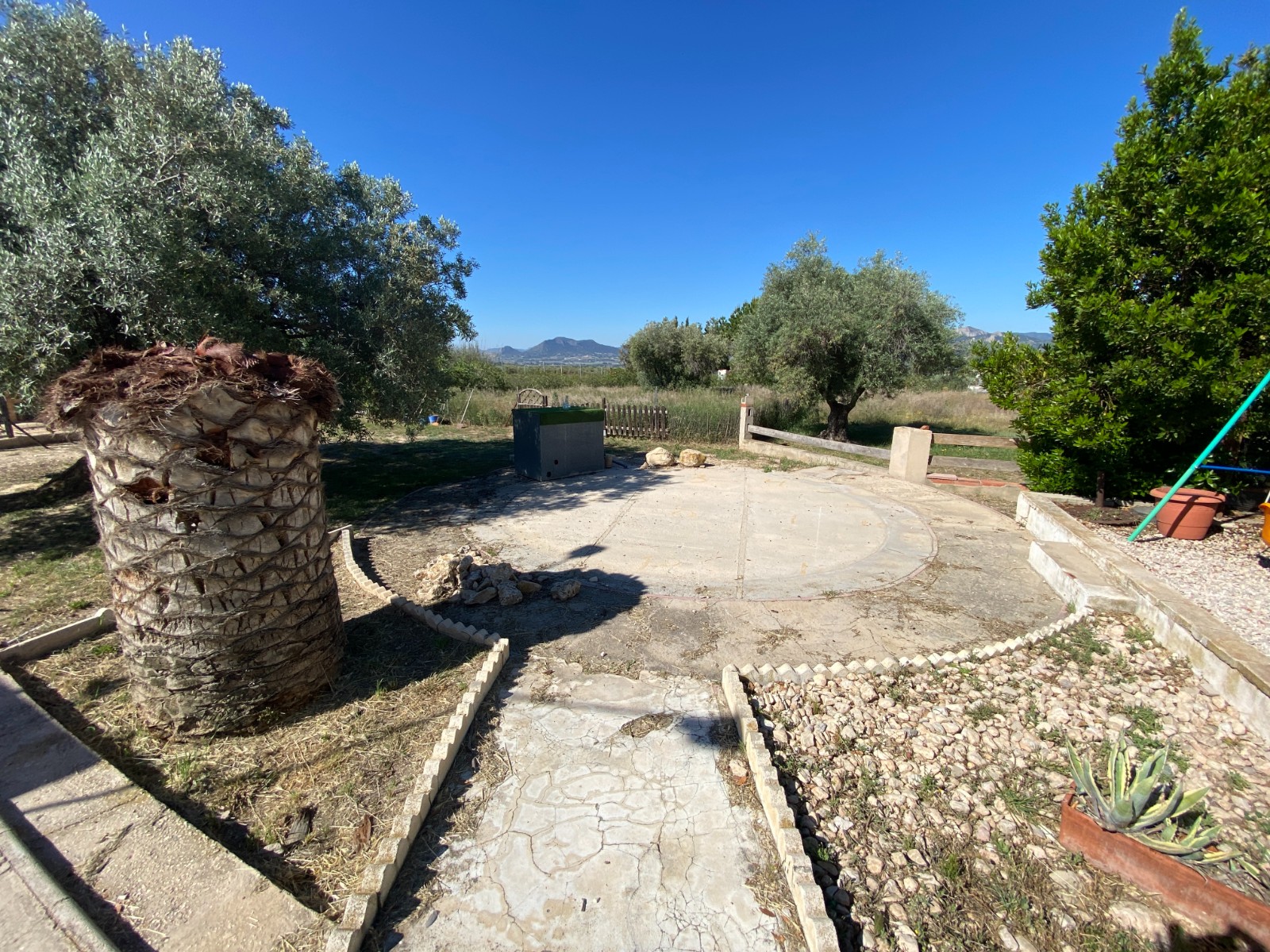 Finca/Rustic Property in Sax (Ref: 18229)