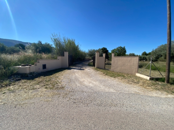 Finca/Rustic Property in Sax (Ref: 18229)
