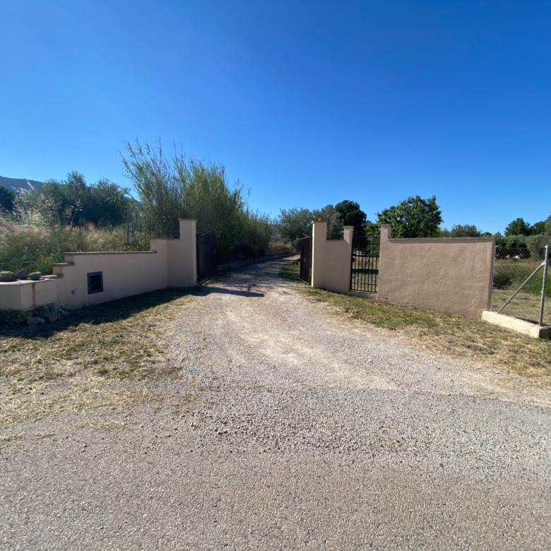 Finca/Rustic Property in Sax (Ref: 18229)