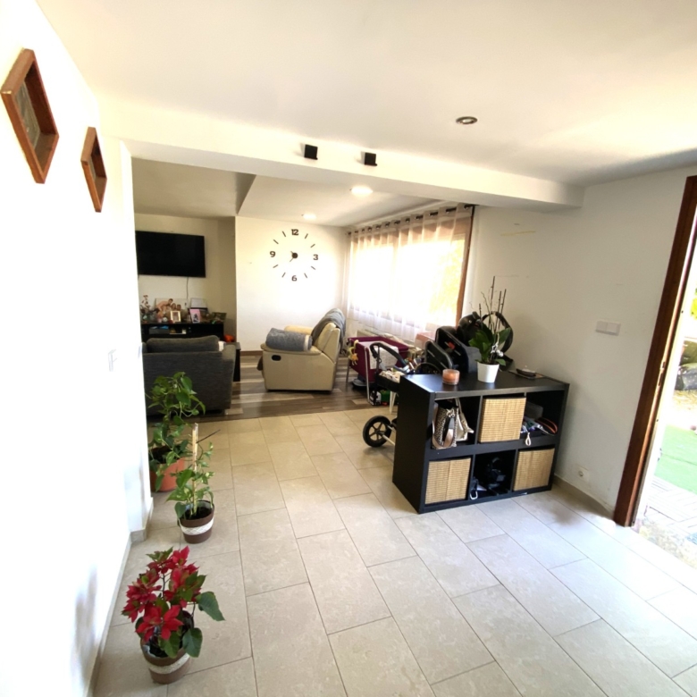 Finca/Rustic Property in Sax (Ref: 18229)