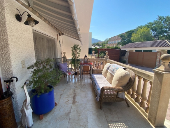 Villa in Petrer (Ref: 9013 GM7256)