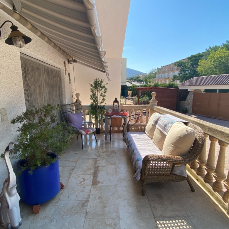 Villa in Petrer (Ref: 9013 GM7256)
