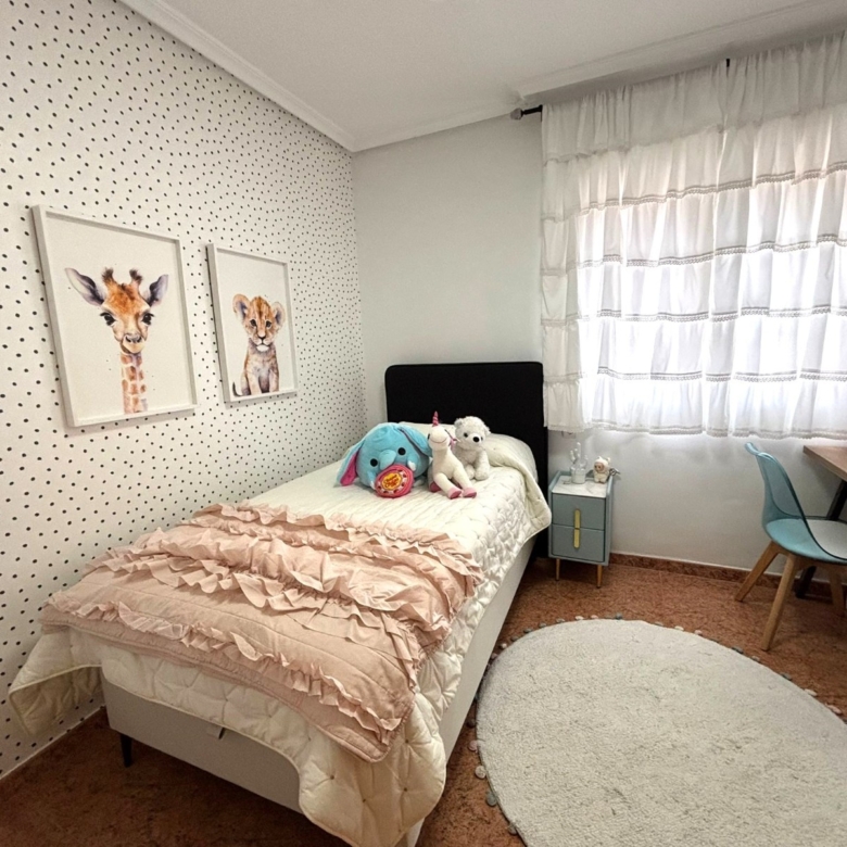 Townhouse in Sax (Ref: 23216)