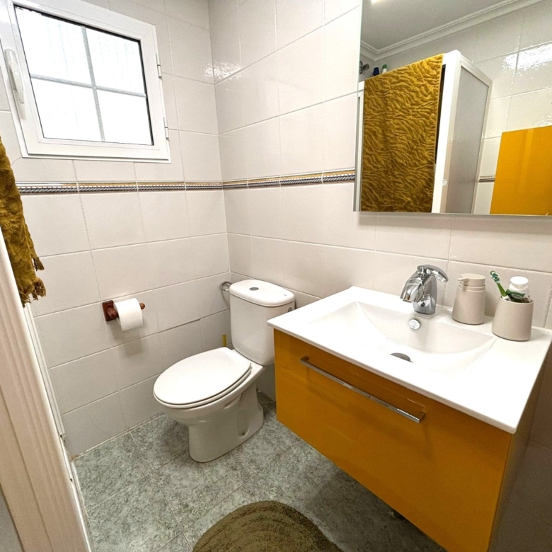 Townhouse in Sax (Ref: 23216)