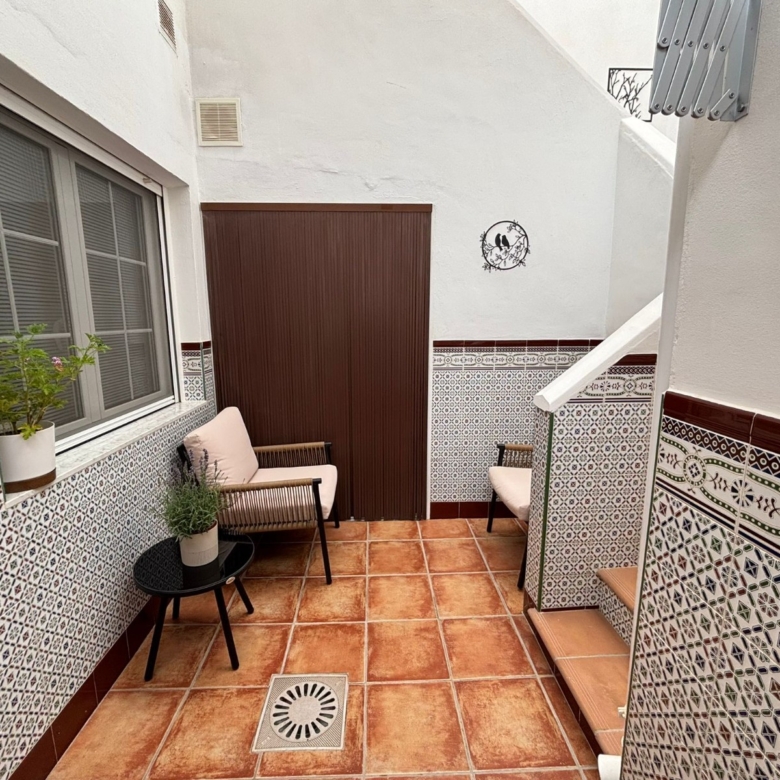 Townhouse in Sax (Ref: 23216)