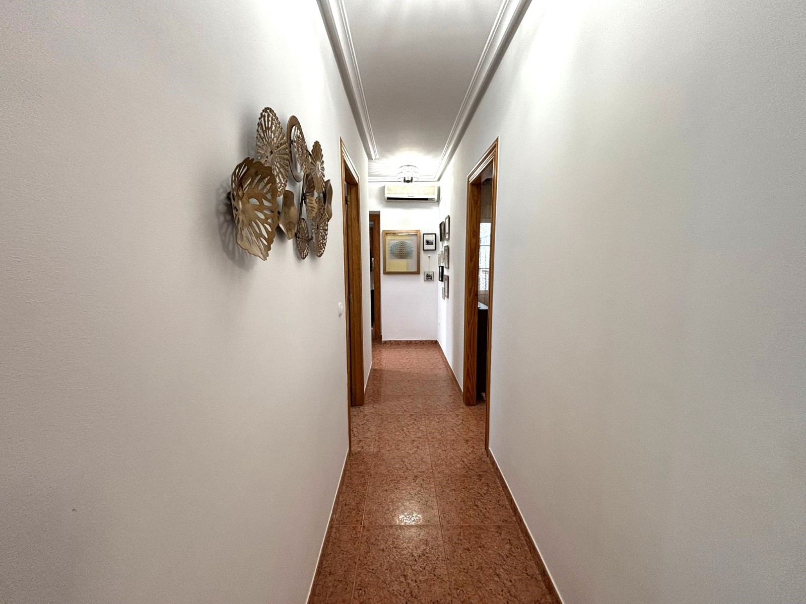 Townhouse in Sax (Ref: 23216)