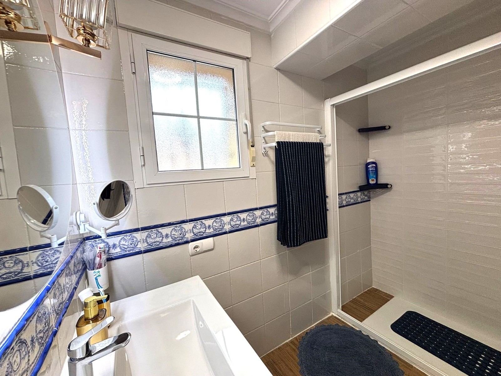 Townhouse in Sax (Ref: 23216)
