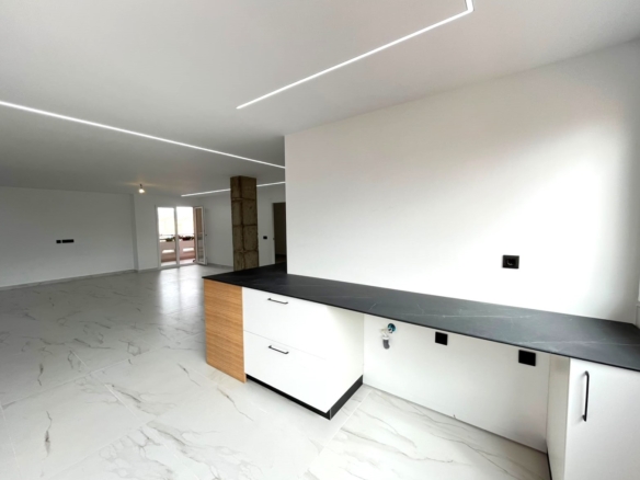Apartment in Petrer (Ref: 23217)