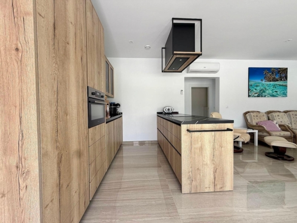 Villa in Salinas (Ref: 7003 ELS9081)