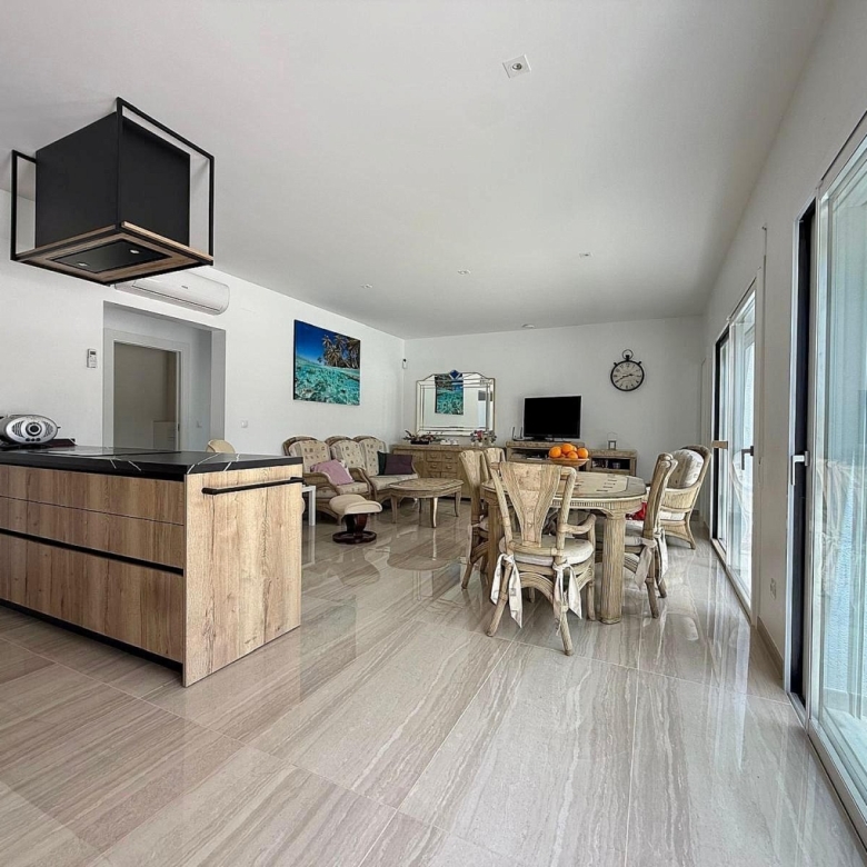Villa in Salinas (Ref: 7003 ELS9081)