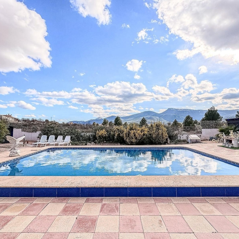 Villa in Castalla (Ref: 9034 JJ7244)