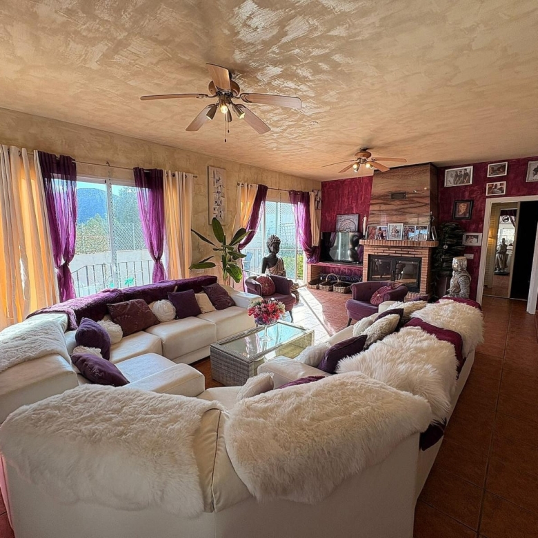 Villa in Castalla (Ref: 9034 JJ7244)