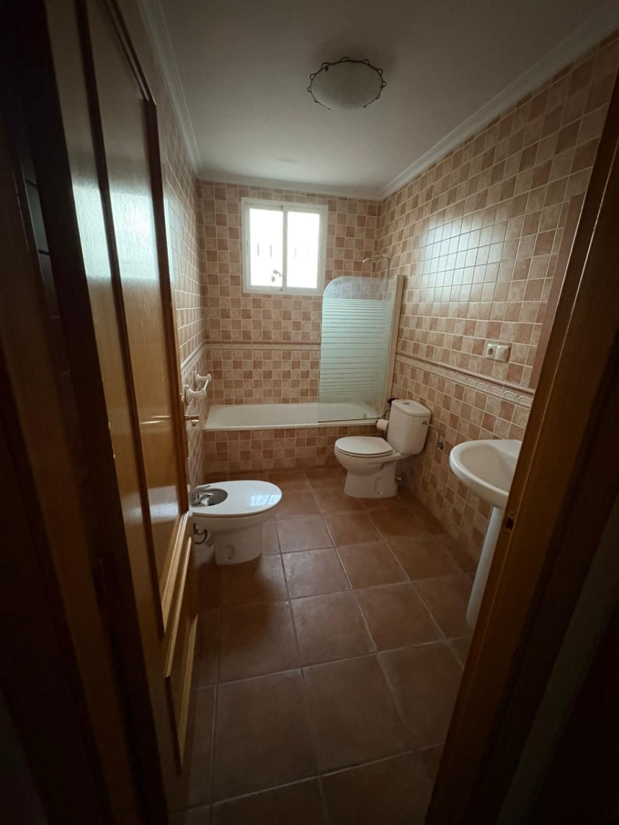 Villa in Monóvar (Ref: 9036 GM7355)