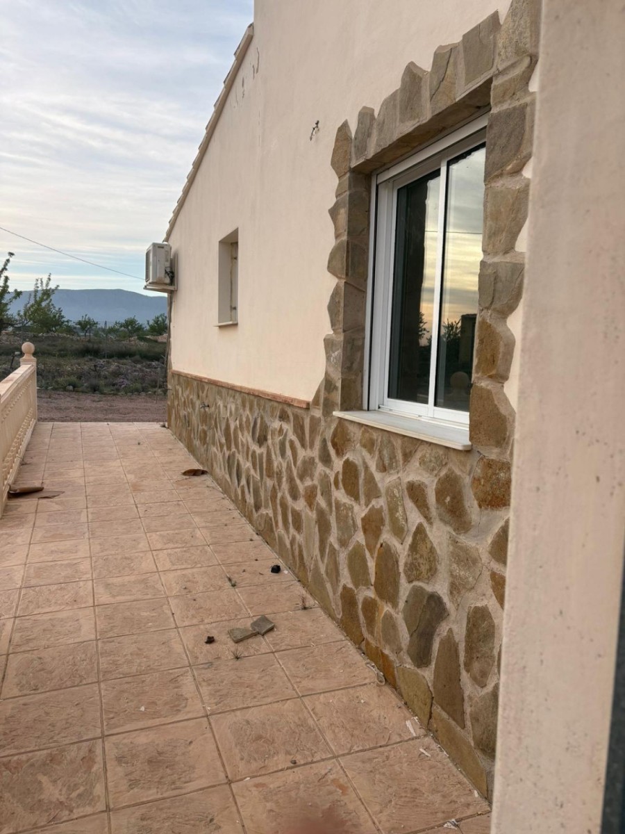 Villa in Monóvar (Ref: 9036 GM7355)