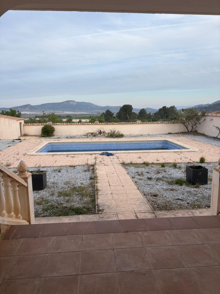 Villa in Monóvar (Ref: 9036 GM7355)