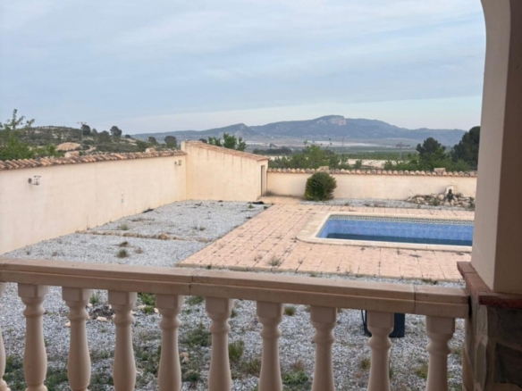 Villa in Monóvar (Ref: 9036 GM7355)