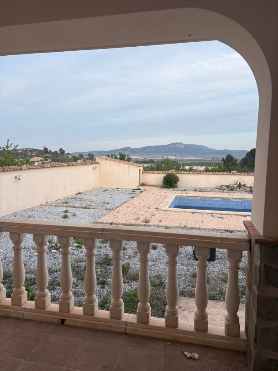Villa in Monóvar (Ref: 9036 GM7355)