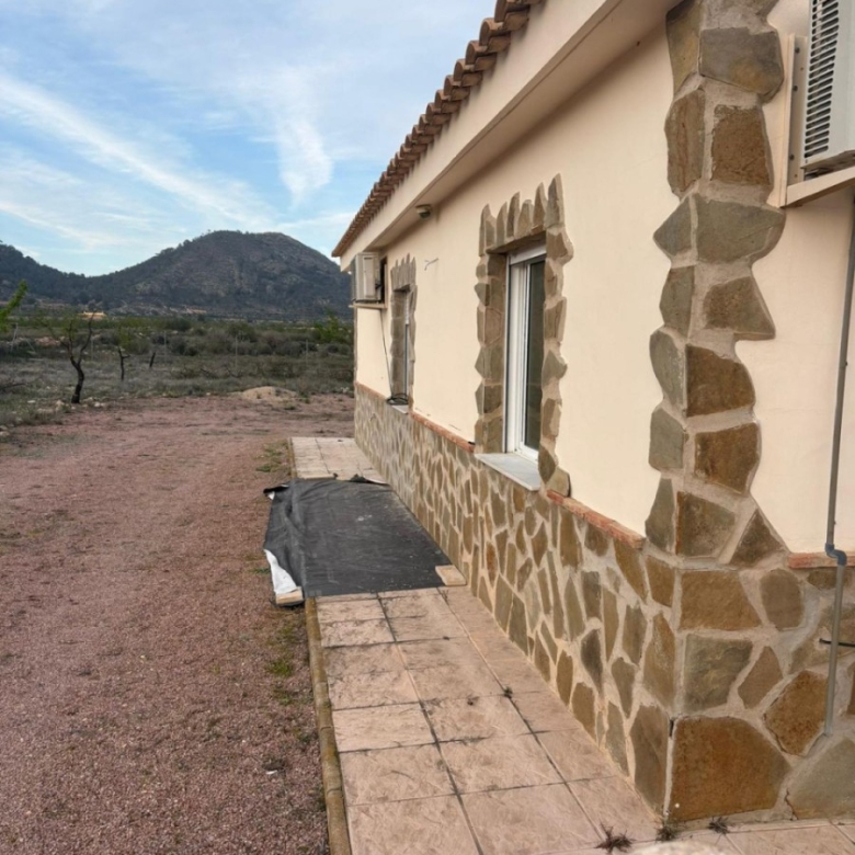 Villa in Monóvar (Ref: 9036 GM7355)