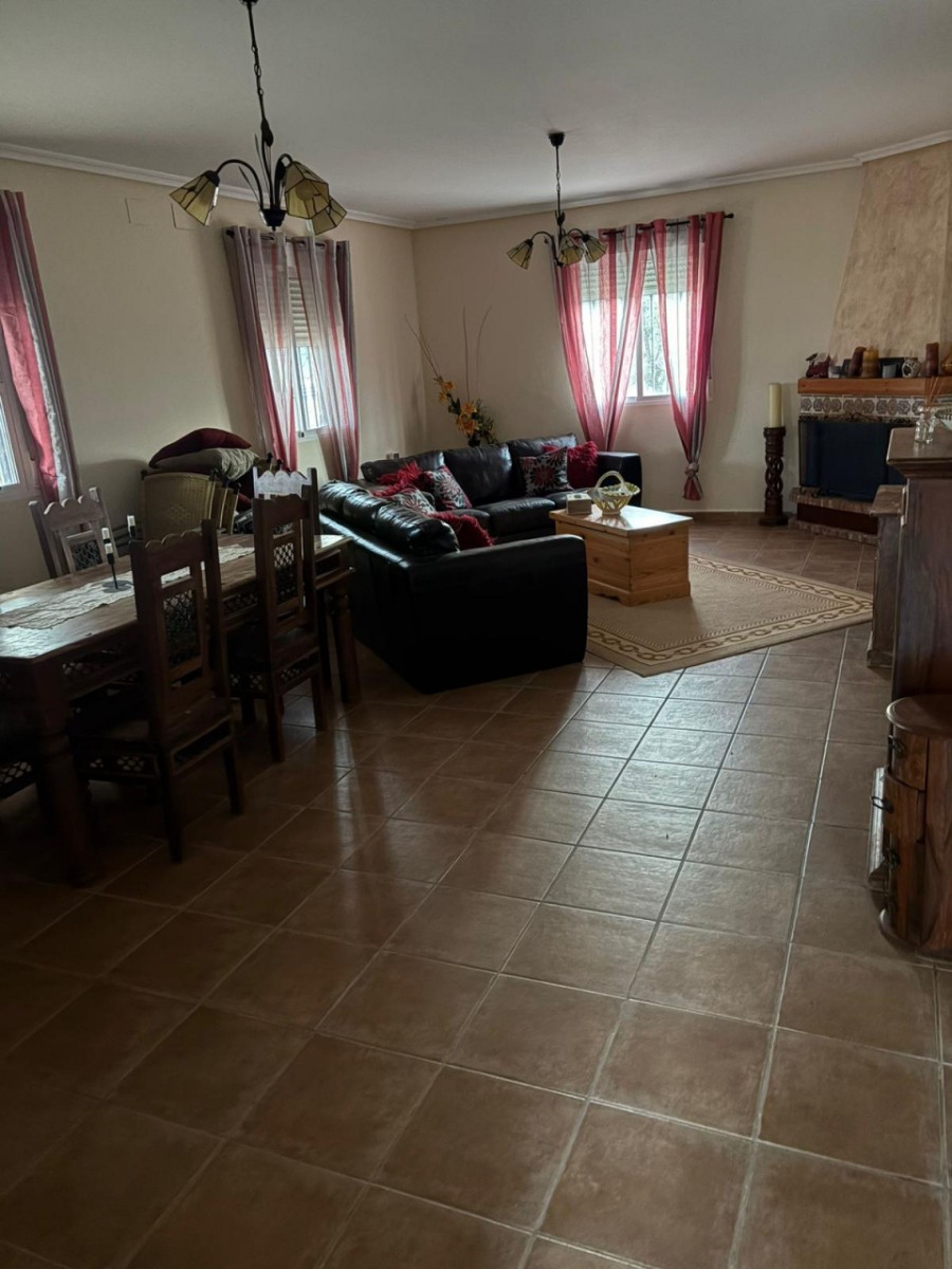 Villa in Monóvar (Ref: 9036 GM7355)