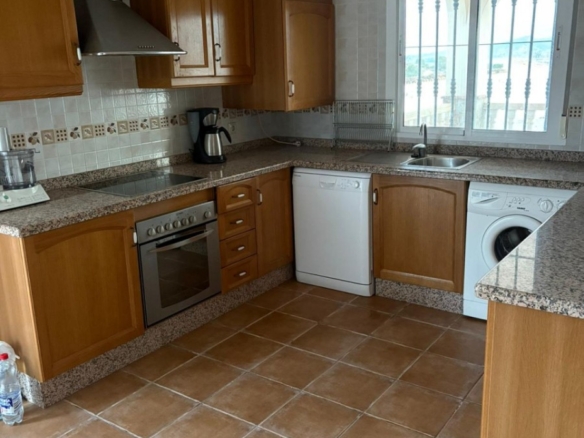 Villa in Monóvar (Ref: 9036 GM7355)