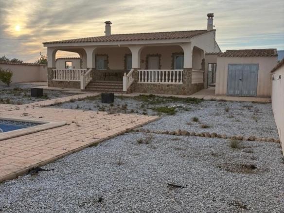 Villa in Monóvar (Ref: 9036 GM7355)