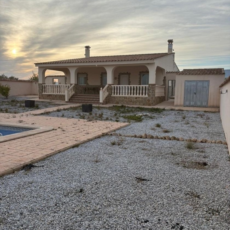 Villa in Monóvar (Ref: 9036 GM7355)