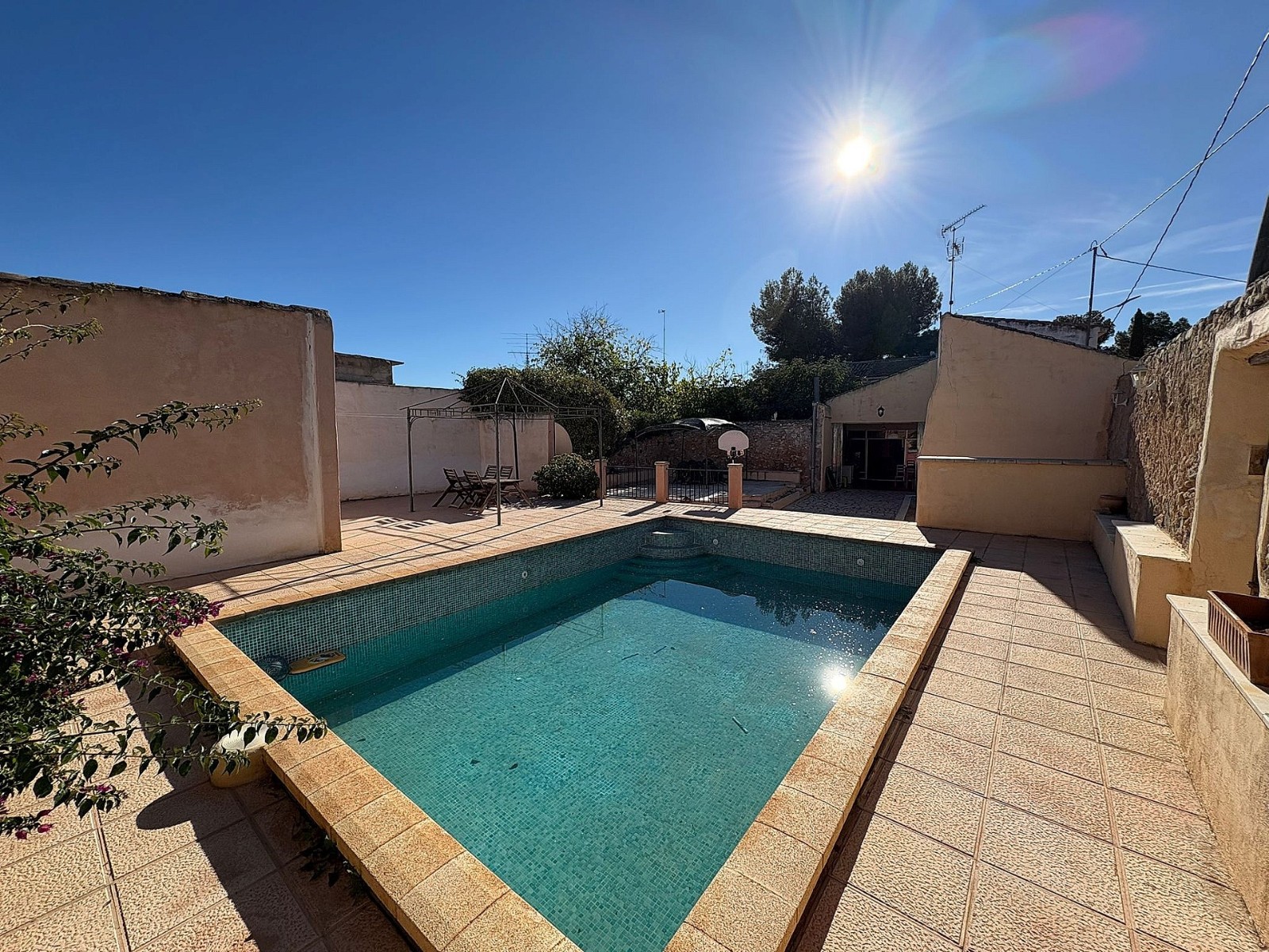 Townhouse in Monóvar (Ref: 9037 JJ7239)