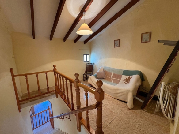Townhouse in Monóvar (Ref: 9037 JJ7239)